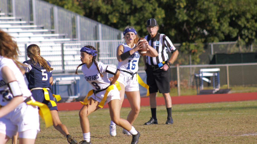 Sophomore qterback Haley Nolan throws the ball to Sydney Lumpkins (out of frame) during second down in the first quarter. 